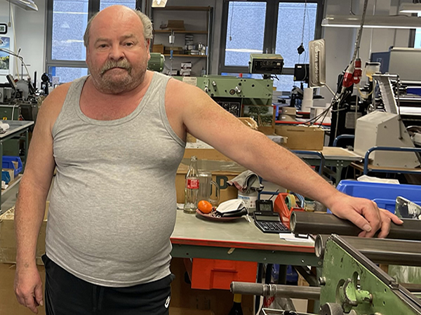 Uwe Ratz aus der Etikettenproductiongeht in Ruhestand Uwe Ratz geht in Ruhestand